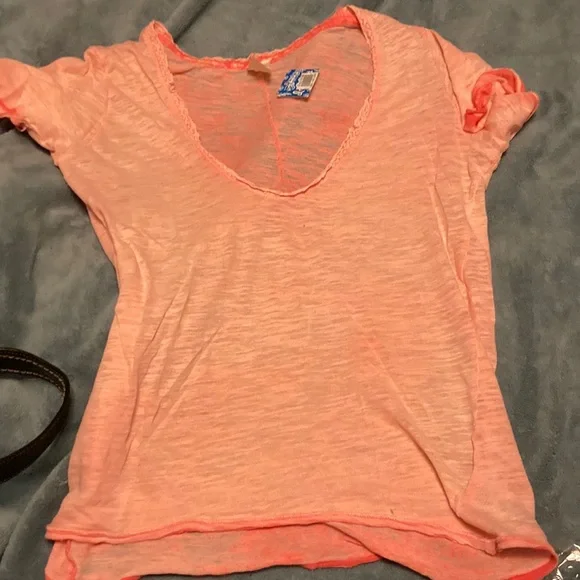 NEW! NWT We the free free people coral (?) tee - Picture 1 of 1